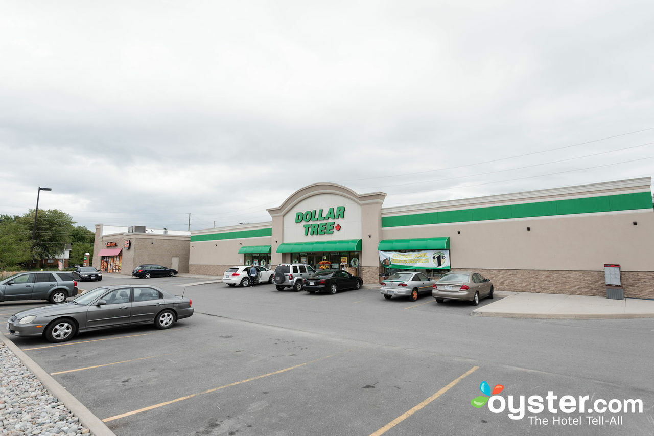 Days Inn & Suites By Wyndham Collingwood Exterior foto